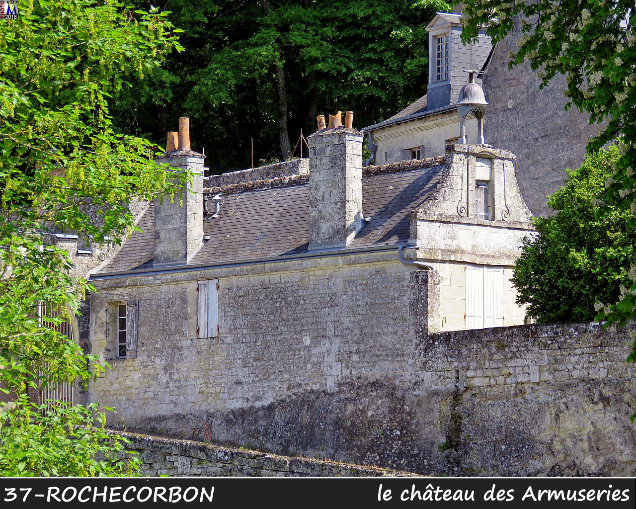 37ROCHECORBON_chateau_104.jpg