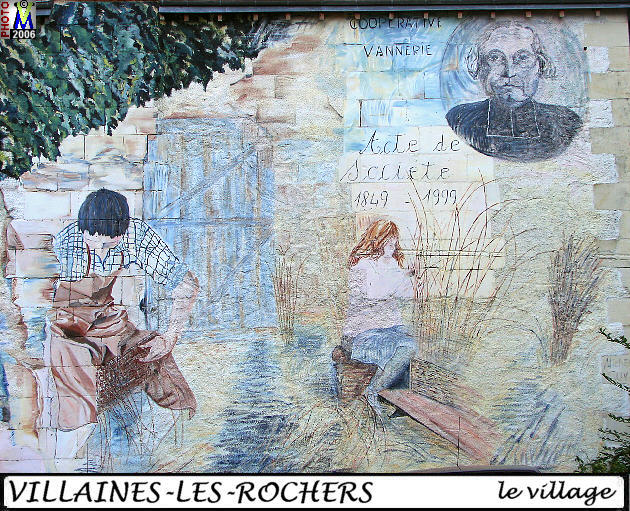 37VILLAINES-LES-ROCHERS village 102.jpg