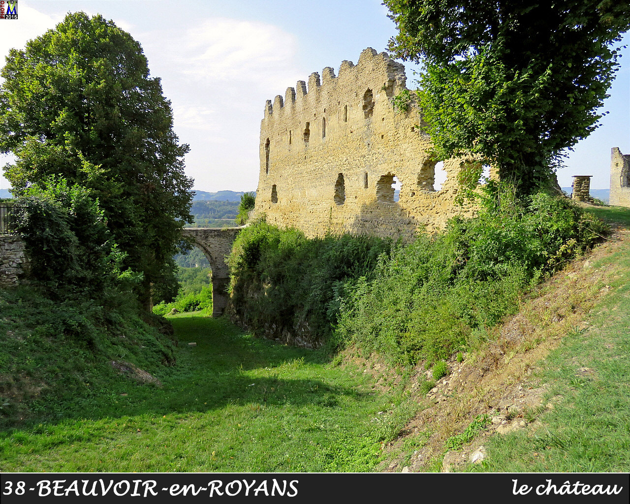 38BEAUVOIR-ROYANS_chateau_102.jpg