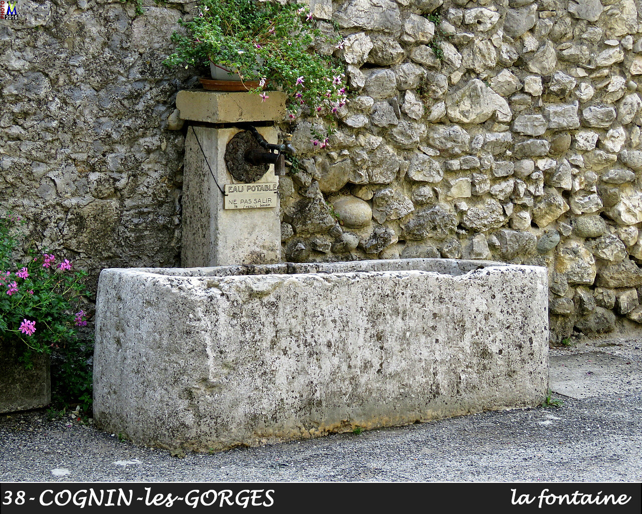 38COGNIN-GORGES_fontaine_110.jpg