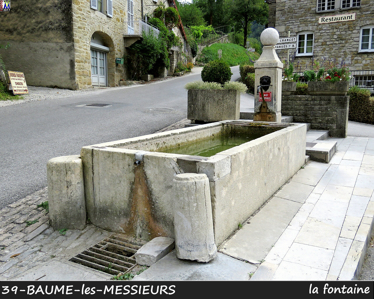 39BAUME-LES-MESSIEURS_fontaine_100.jpg