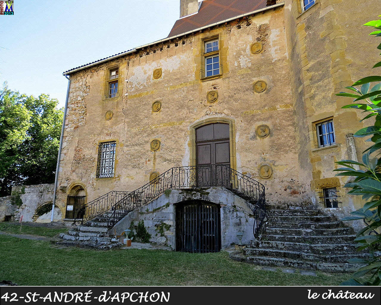42StANDRE-APCHON_chateau_100.jpg
