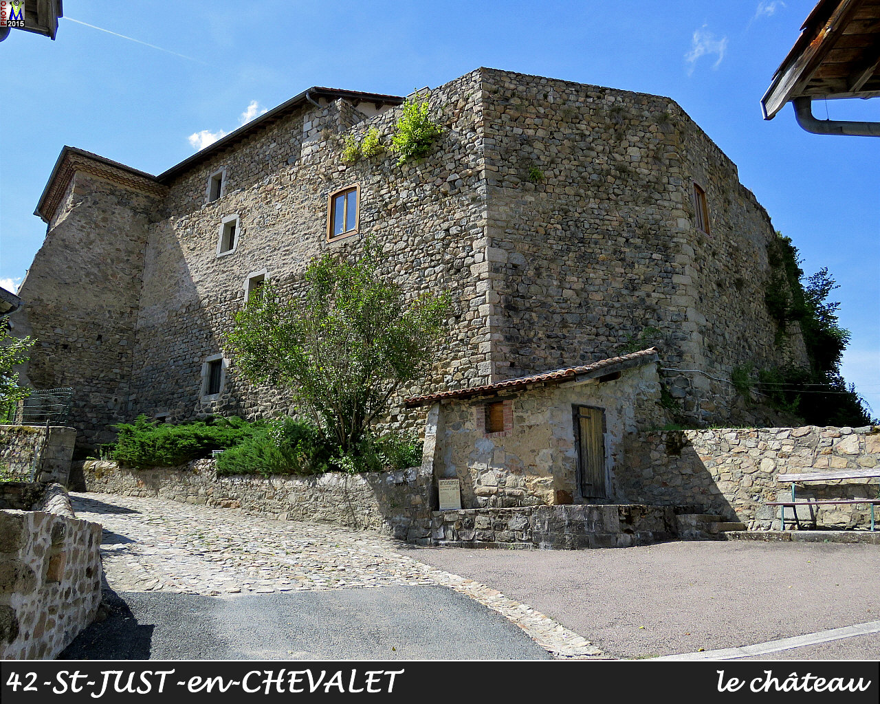 42StJUST-CHEVALET_chateau_100.jpg