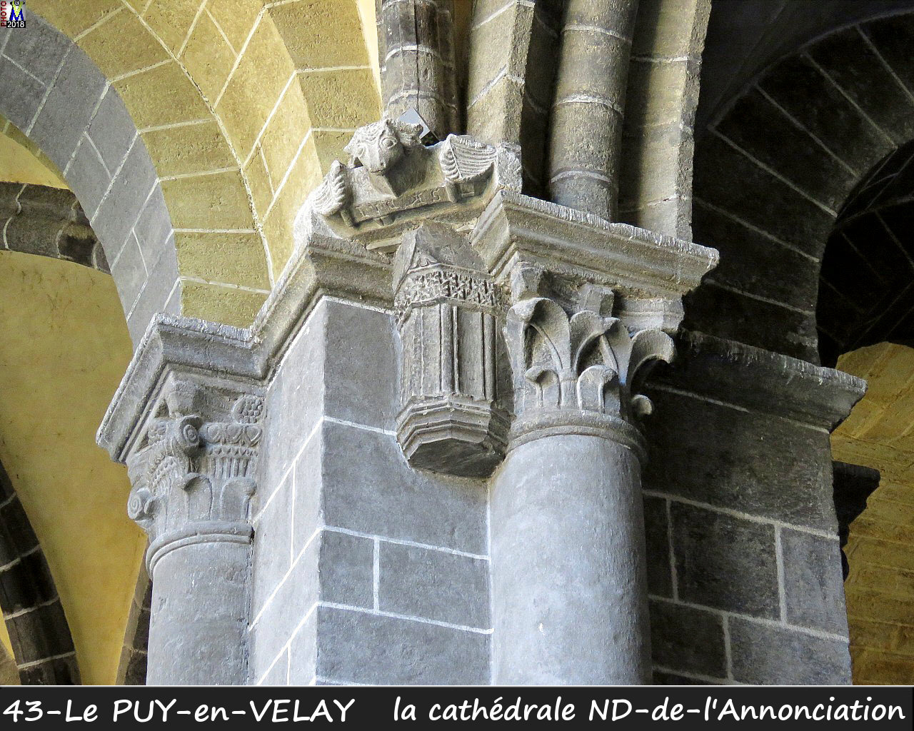 43PUY-EN-VELAY_cathedrale_130.jpg