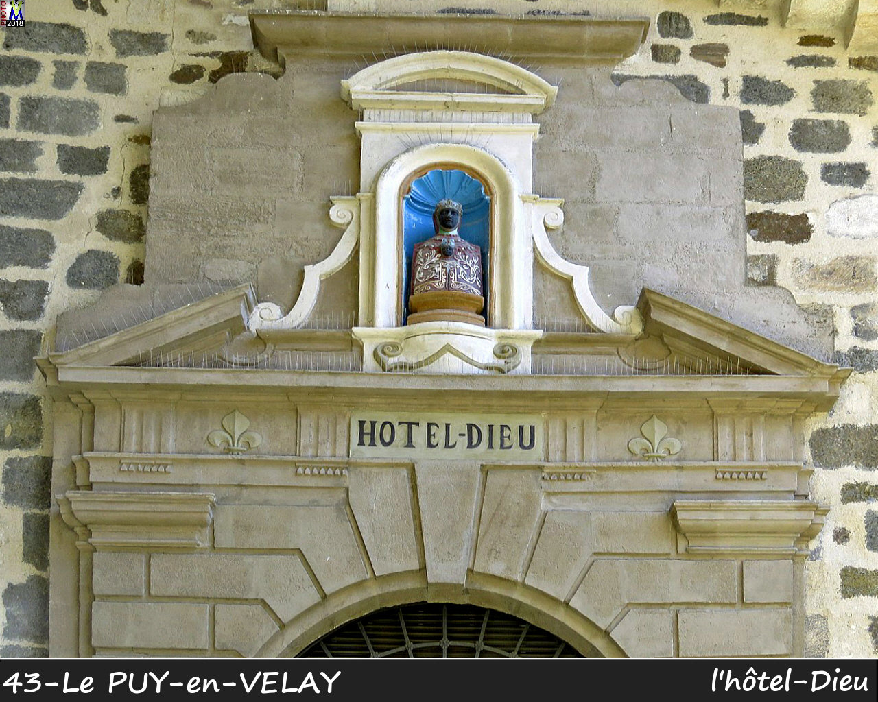 43PUY-EN-VELAY_hotel-Dieu_102.jpg