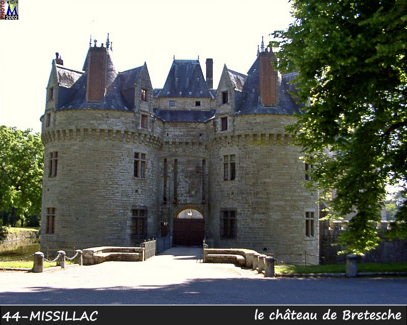44MISSILLAC_chateau_112.jpg