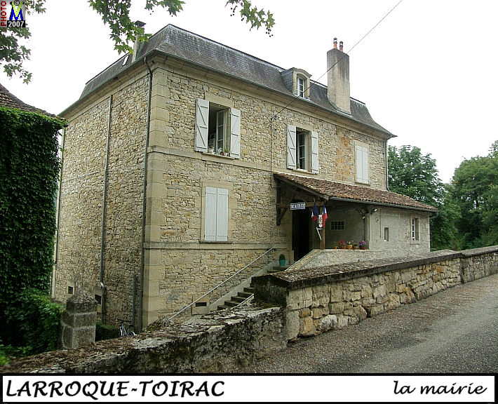 46LARROQUE-TOIRAC_mairie_100.jpg