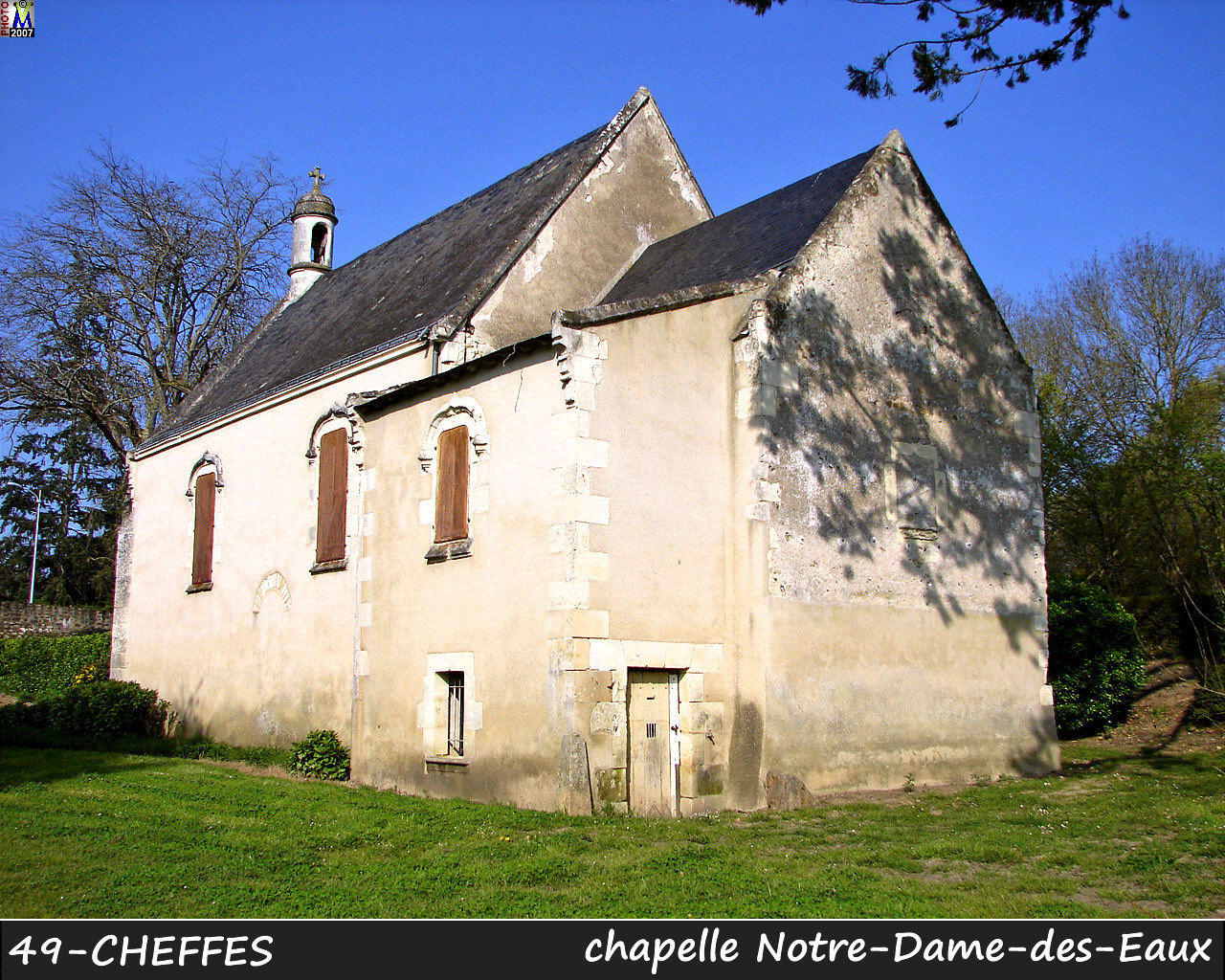 49CHEFFES_chapelle_100.jpg