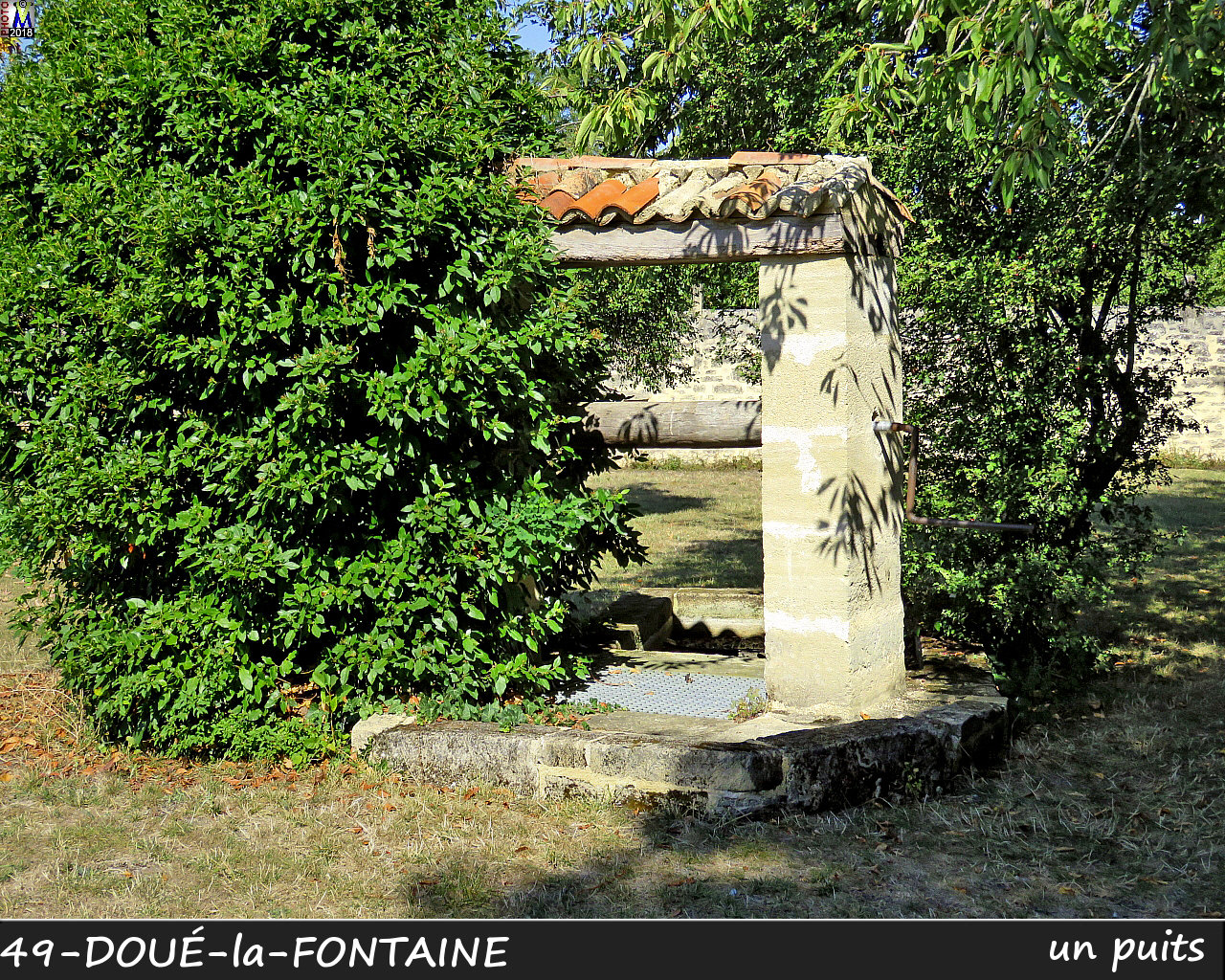49DOUE-FONTAINE_puits_1010.jpg