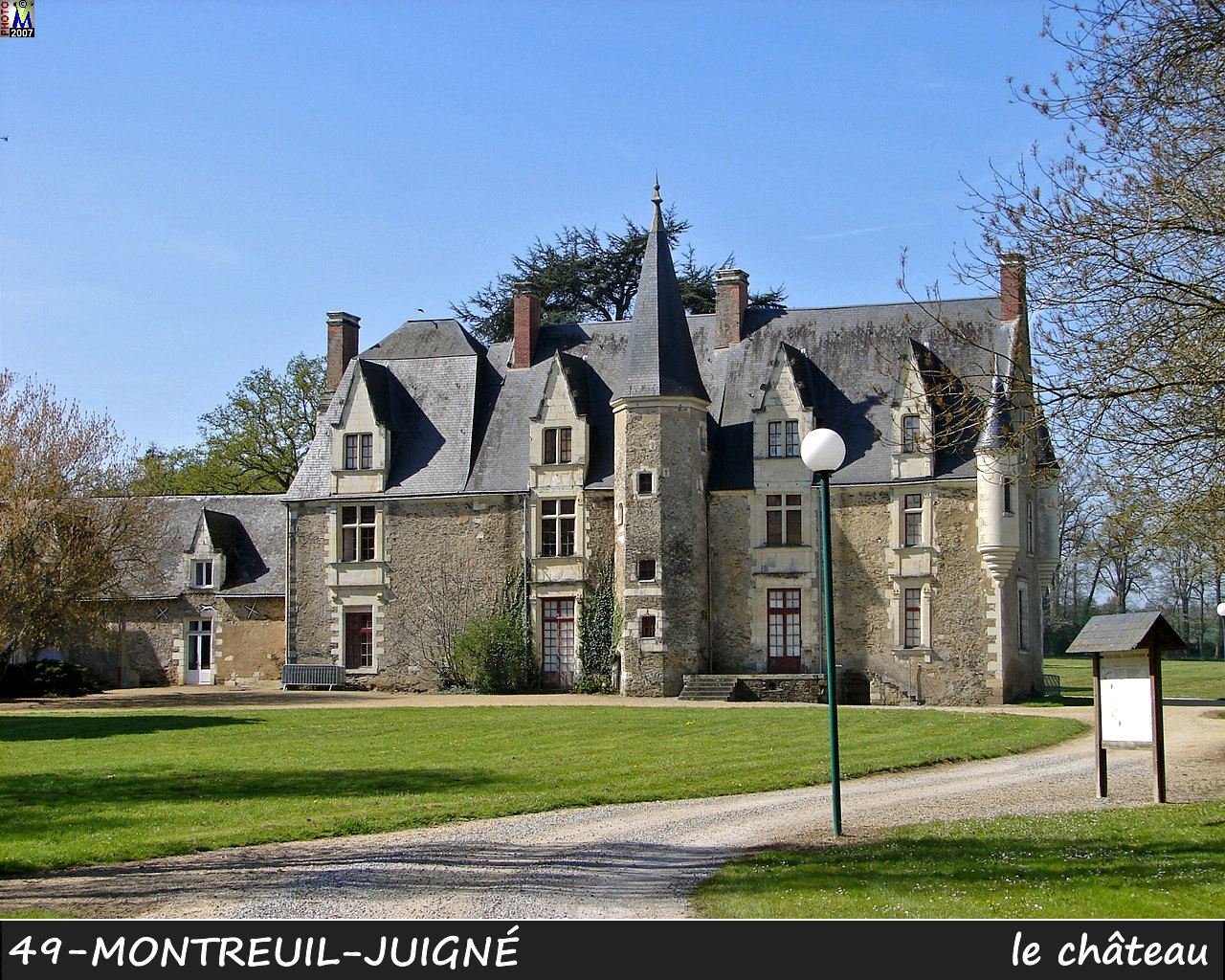 49MONTREUIL-JUIGNE_chateau_100.jpg