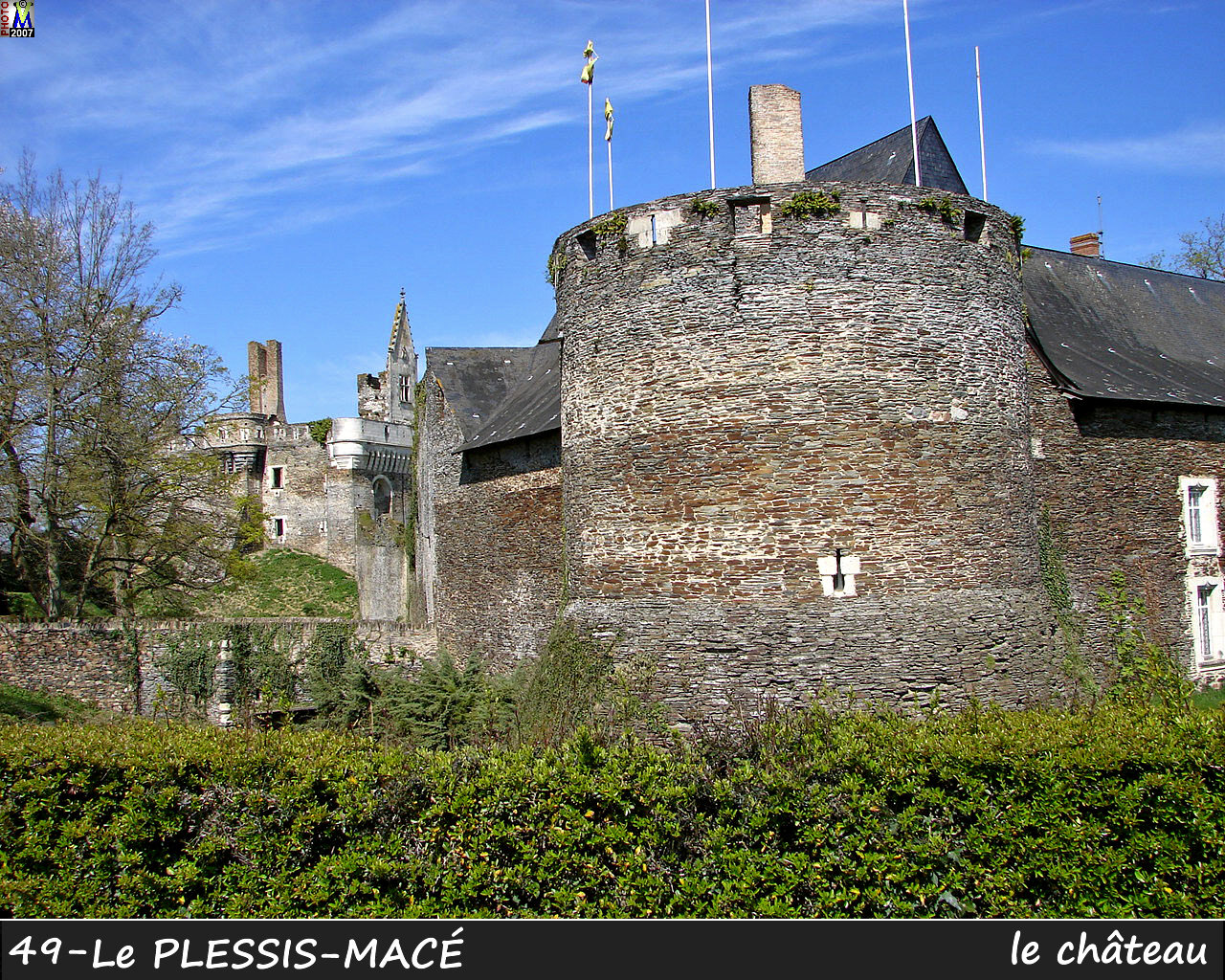 49PLESSIS-MACE_chateau_132.jpg