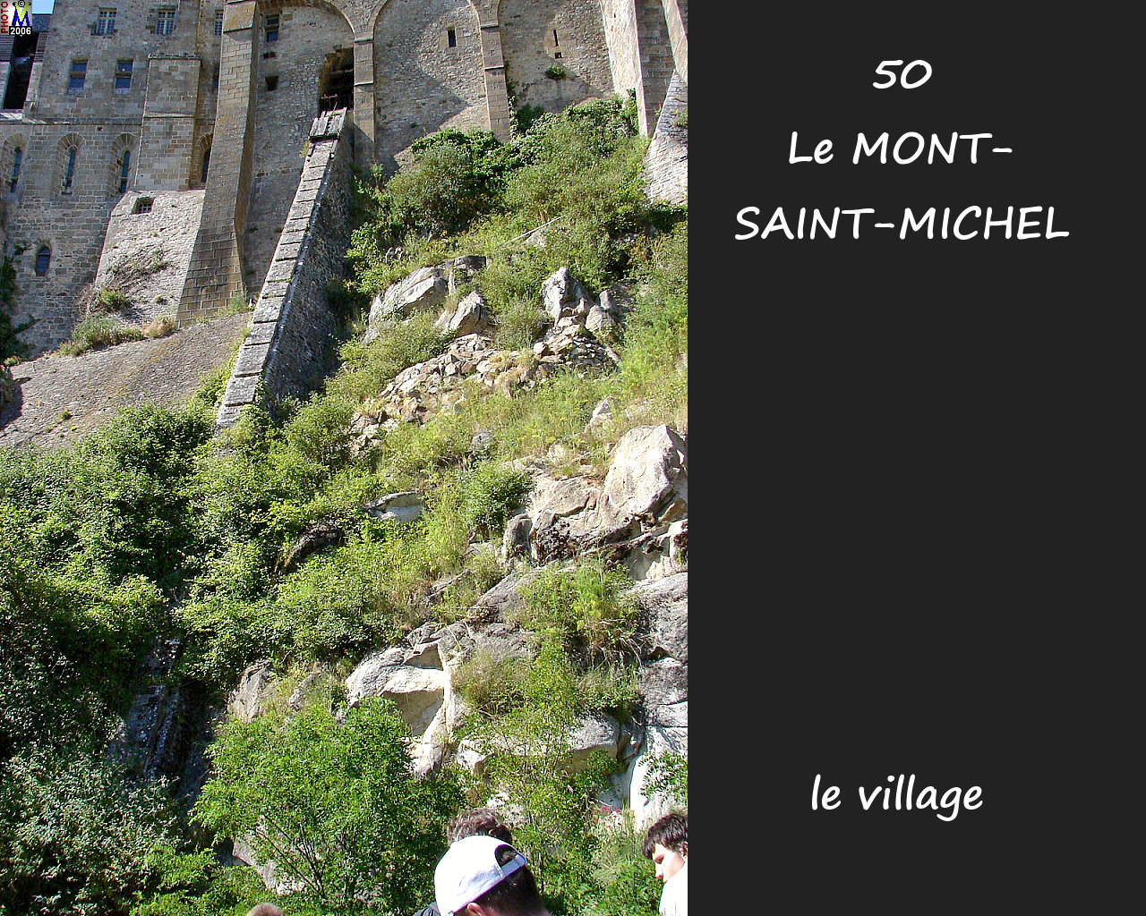 50LE-MONT-ST-MICHEL_village_400.jpg