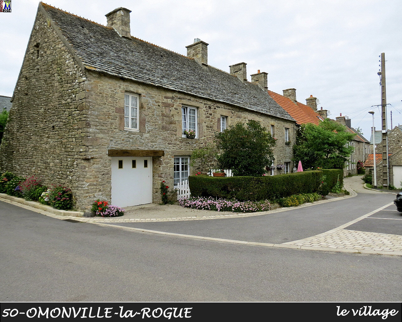 50OMONVILLE-ROGUE_village_100.jpg