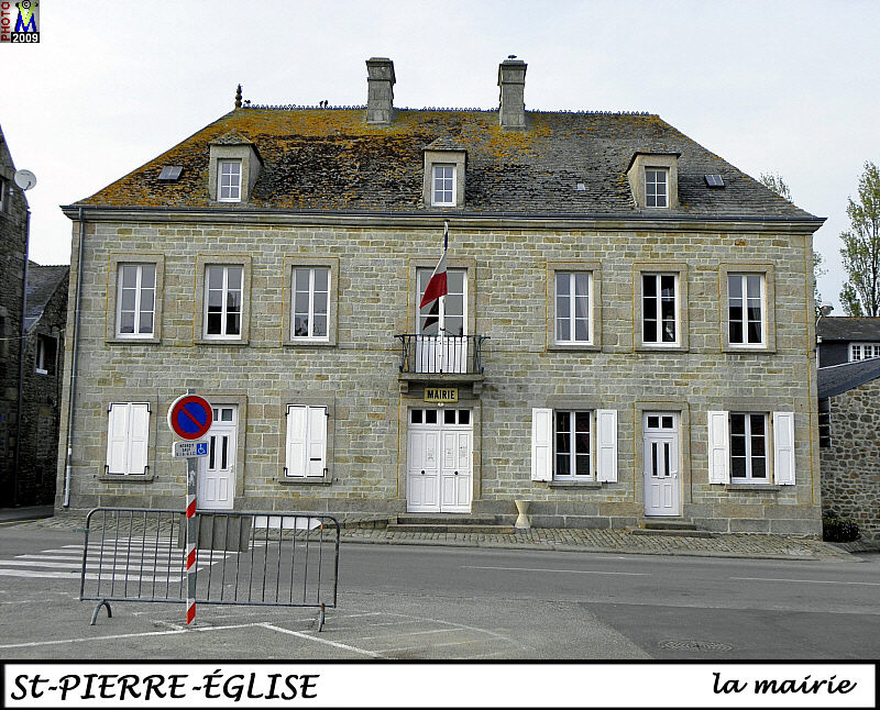 50StPIERRE-EGLISE_mairie_100.jpg