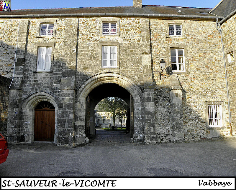 50StSAUVEUR-VICOMTE_abbaye_100.jpg