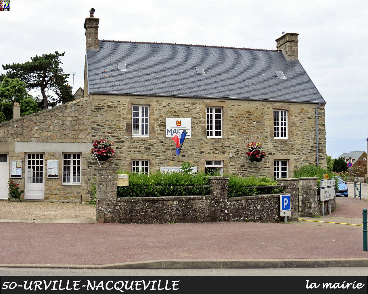 50URVILLE-NACQUEVILLE_mairie_100.jpg