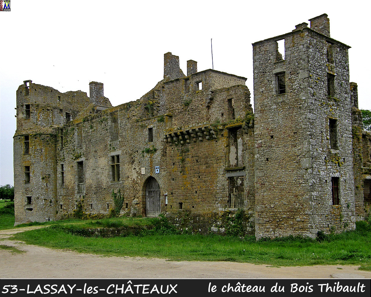 53LASSAY-CHATEAUX_chateauBT_102.jpg