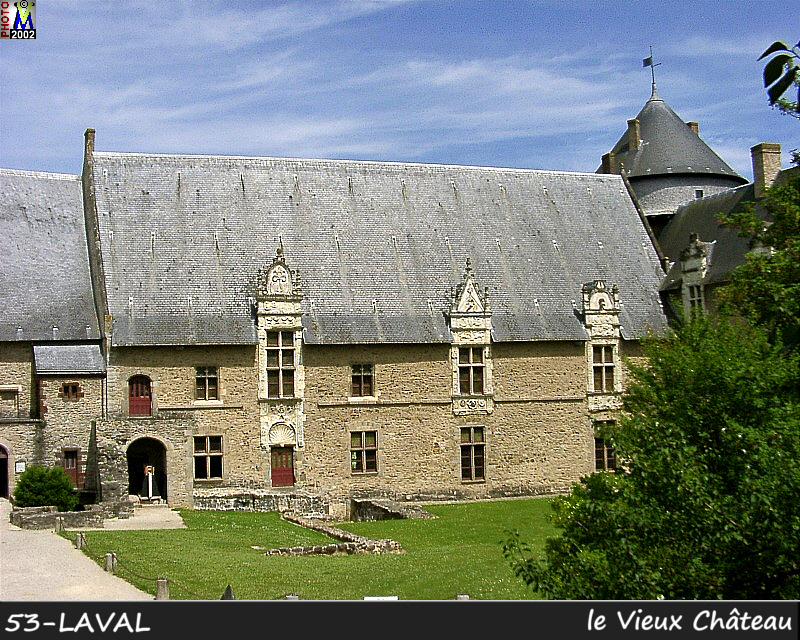 53LAVAL_chateau_104.jpg