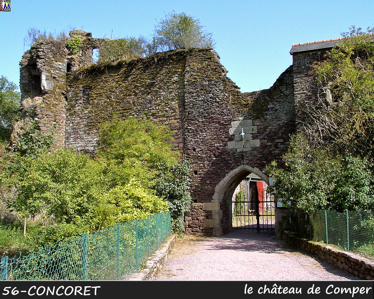 56CONCORET_chateau_100.jpg