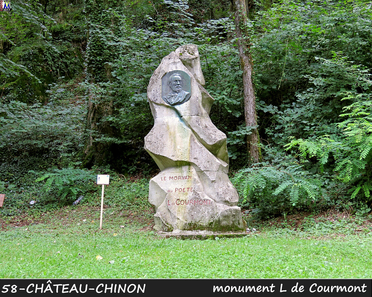 58CHATEAU-CHINON_monument_100.jpg