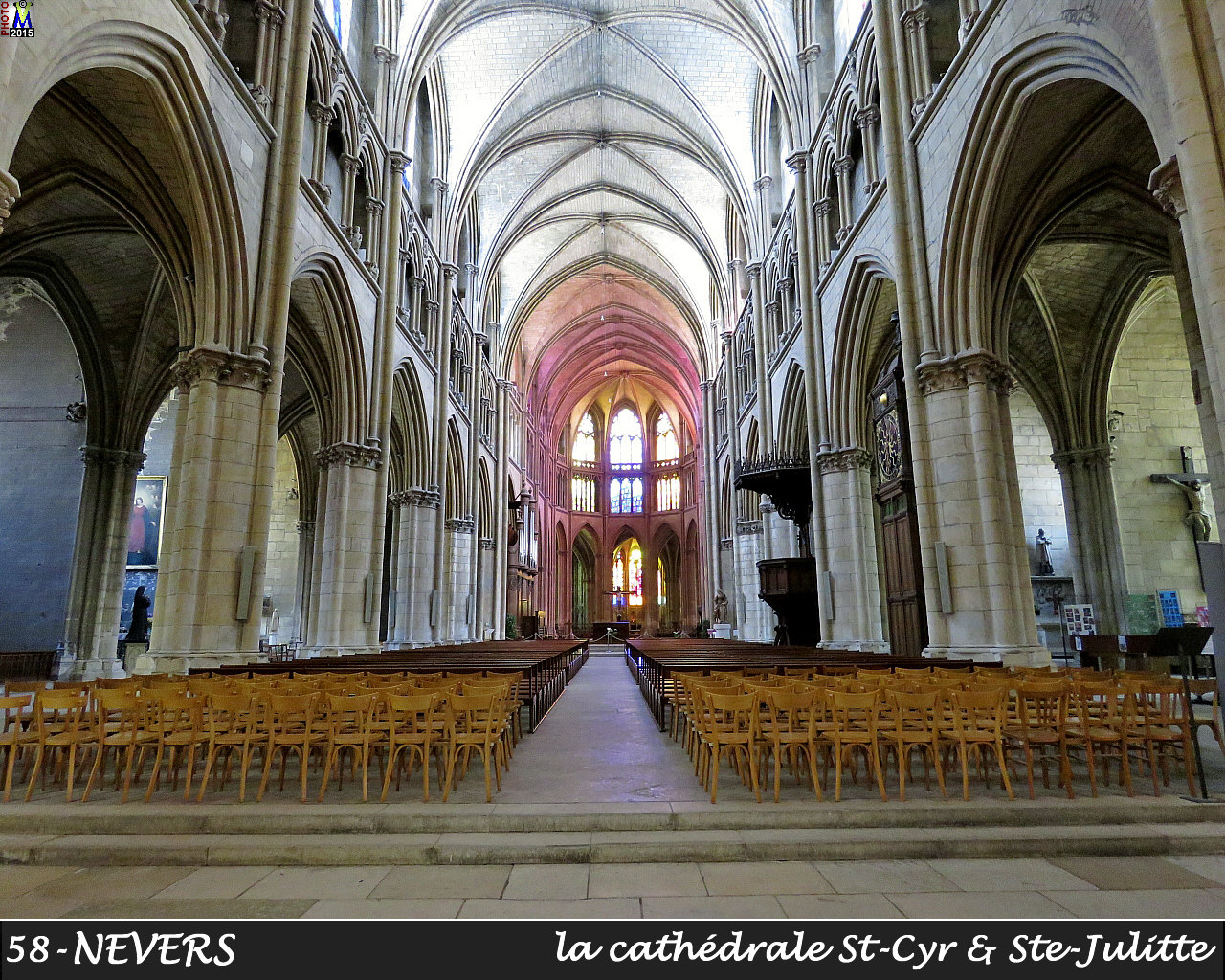 58NEVERS-cathedrale_200.jpg