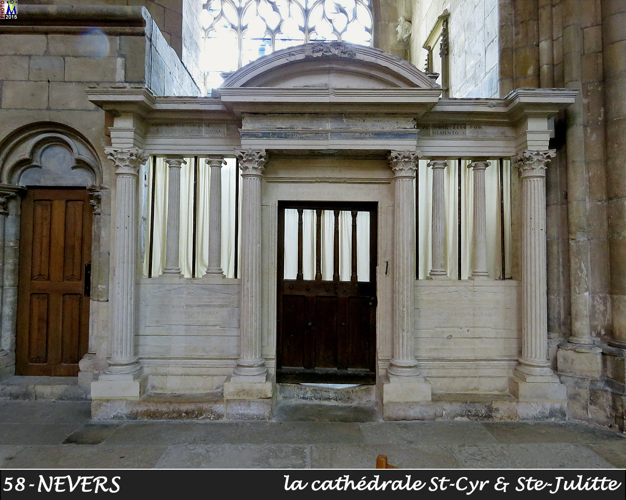 58NEVERS-cathedrale_214.jpg