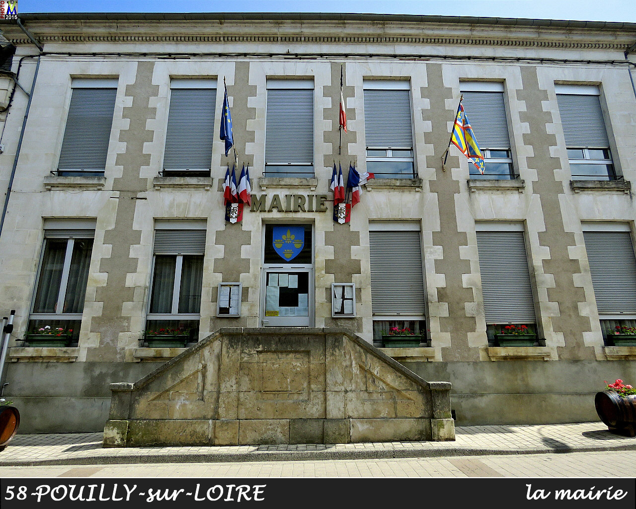 58POUILLY-LOIRE_mairie_100.jpg