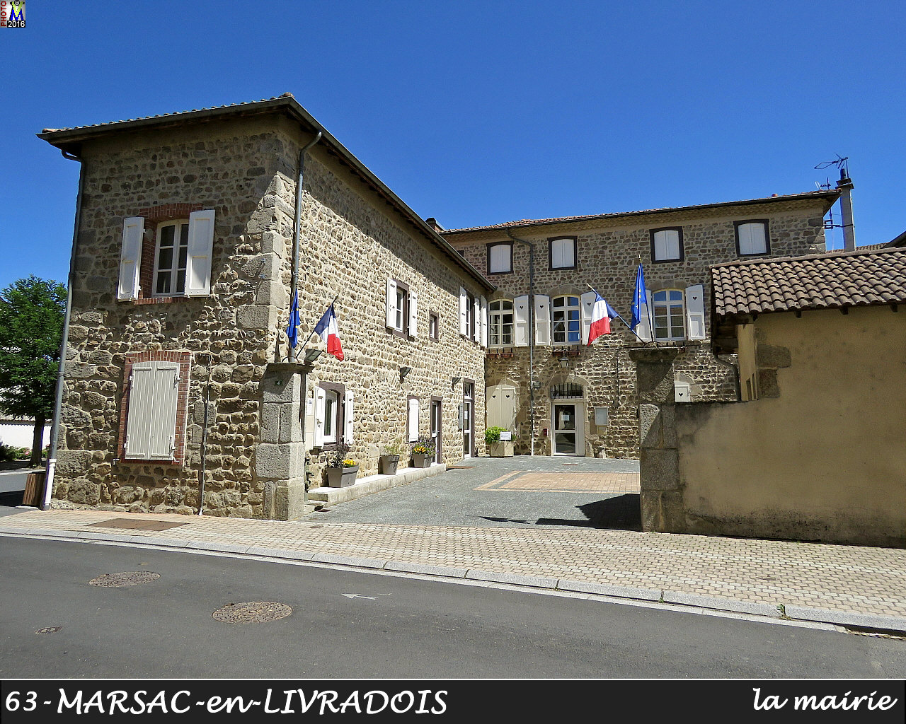 63MARSAC-LIVRADOIS_mairie_100.jpg