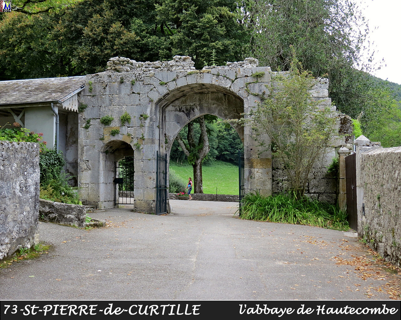 73StPIERRE-CURTILLE_abbaye_102.jpg