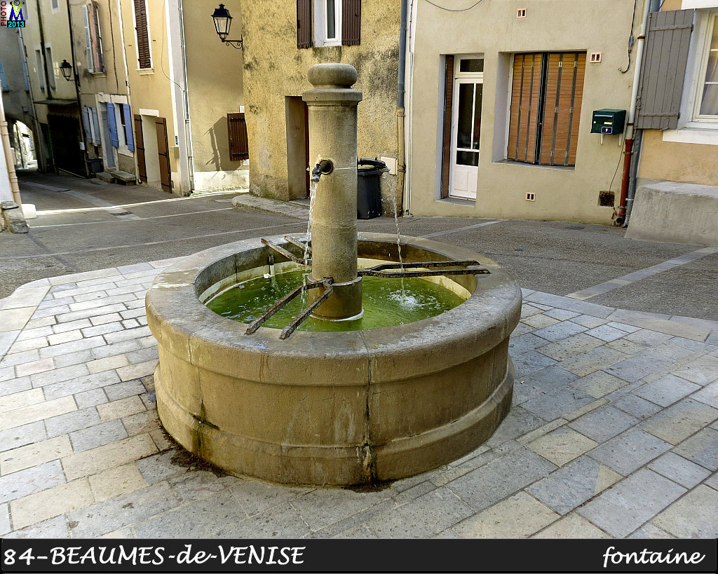 84BEAUMES-VENISE_fontaine_100.jpg