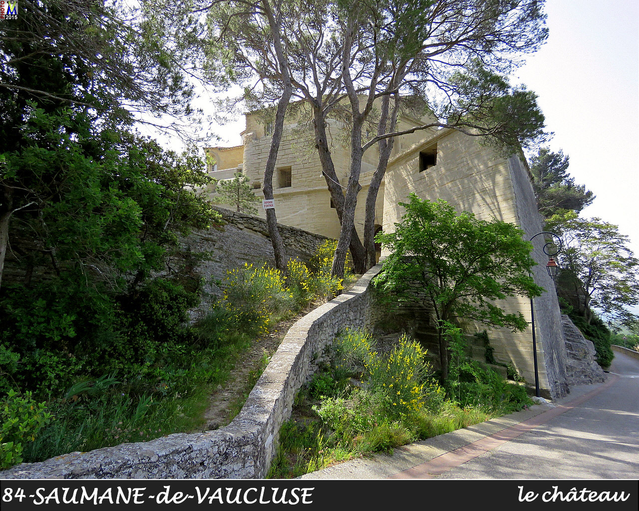 84SAUMANE-VAUCLUSE_chateau_100.jpg