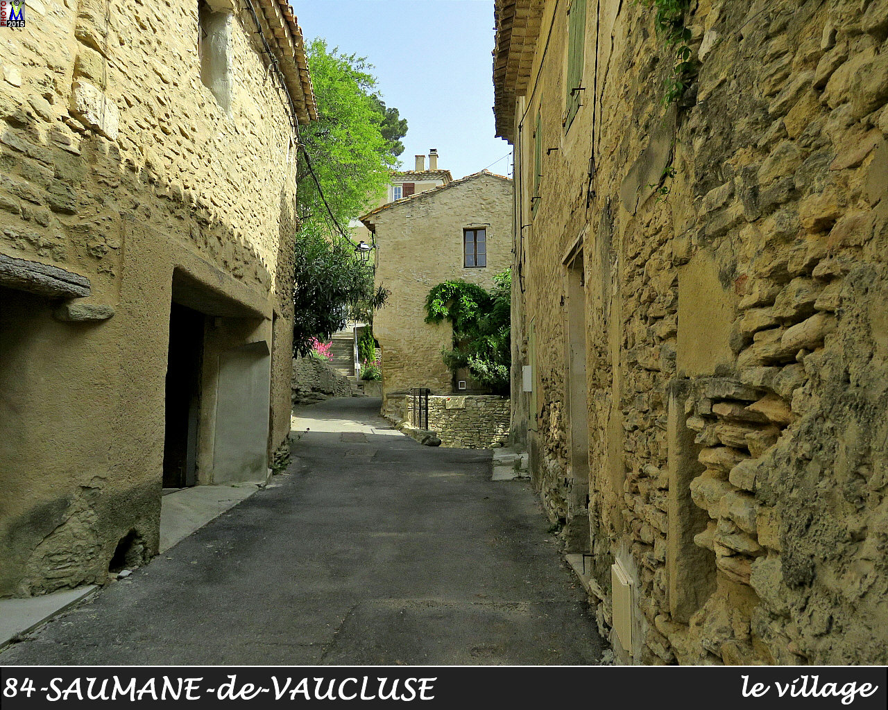 84SAUMANE-VAUCLUSE_village_104.jpg