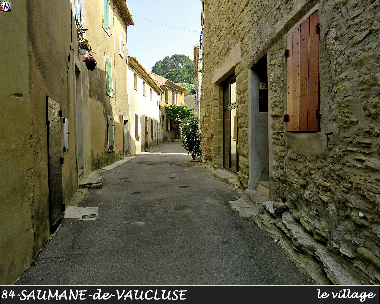 84SAUMANE-VAUCLUSE_village_136.jpg