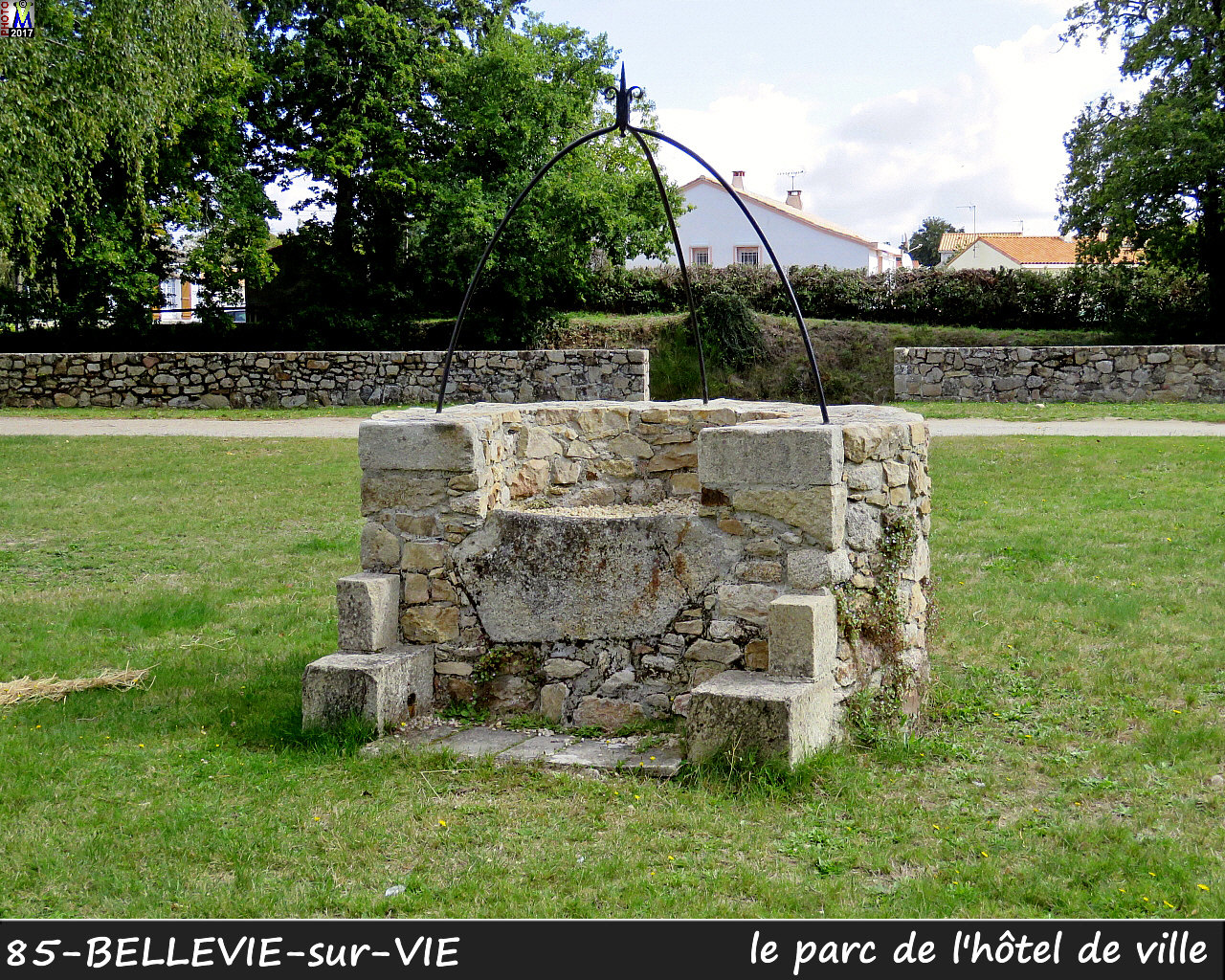 85BELLEVILLE-VIE_mairie_1014.jpg