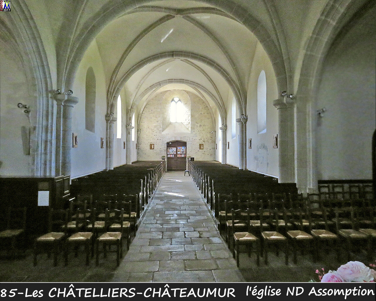 85CHATELLIERS-CHATEAUMUR_eglise_1102.jpg