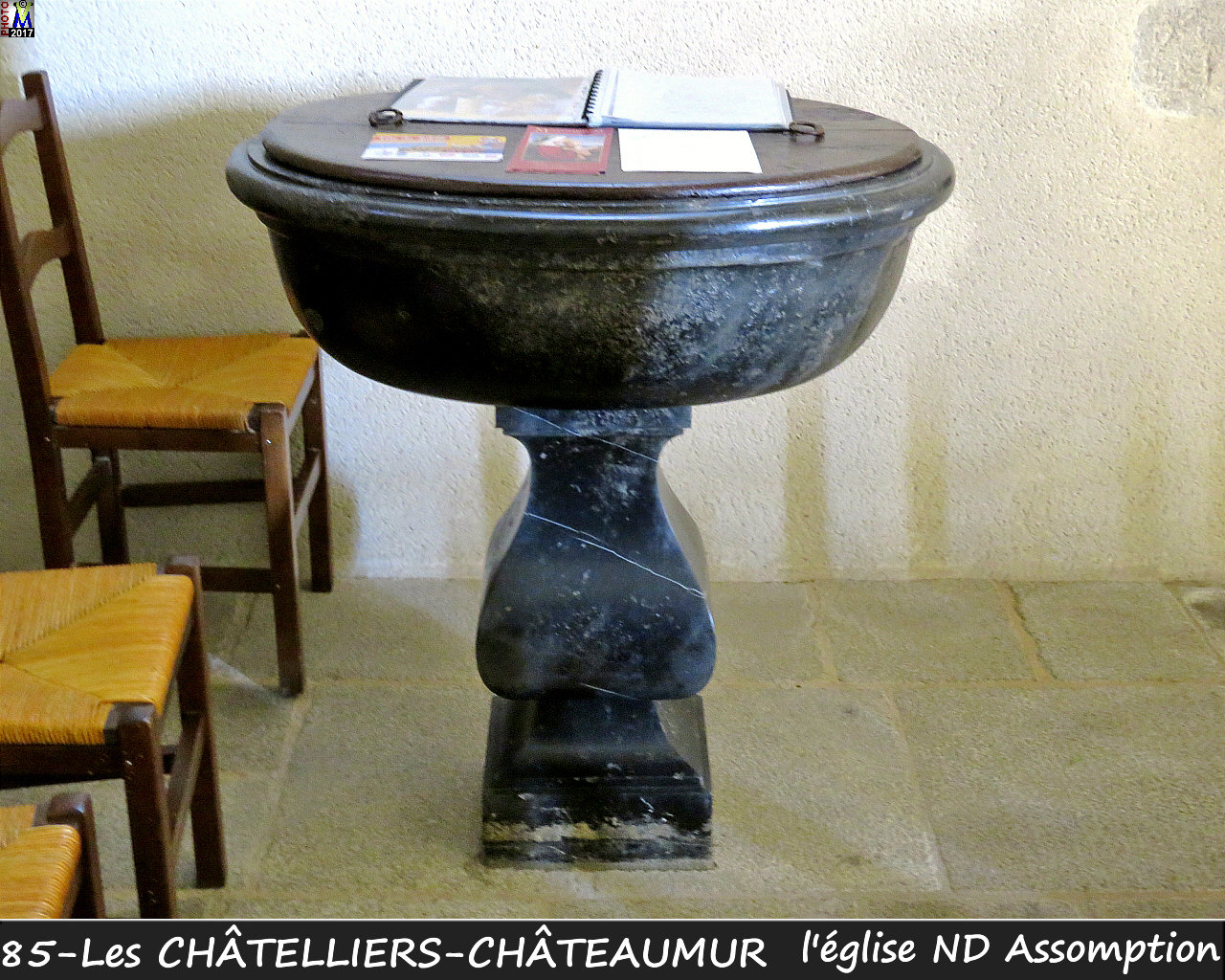 85CHATELLIERS-CHATEAUMUR_eglise_1144.jpg