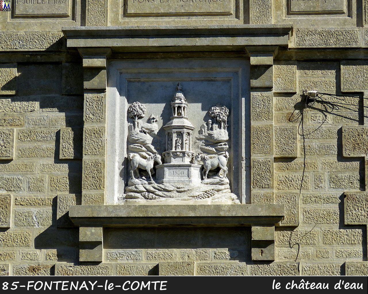 85FONTENAY-COMTE_chateau-eau_1004.jpg