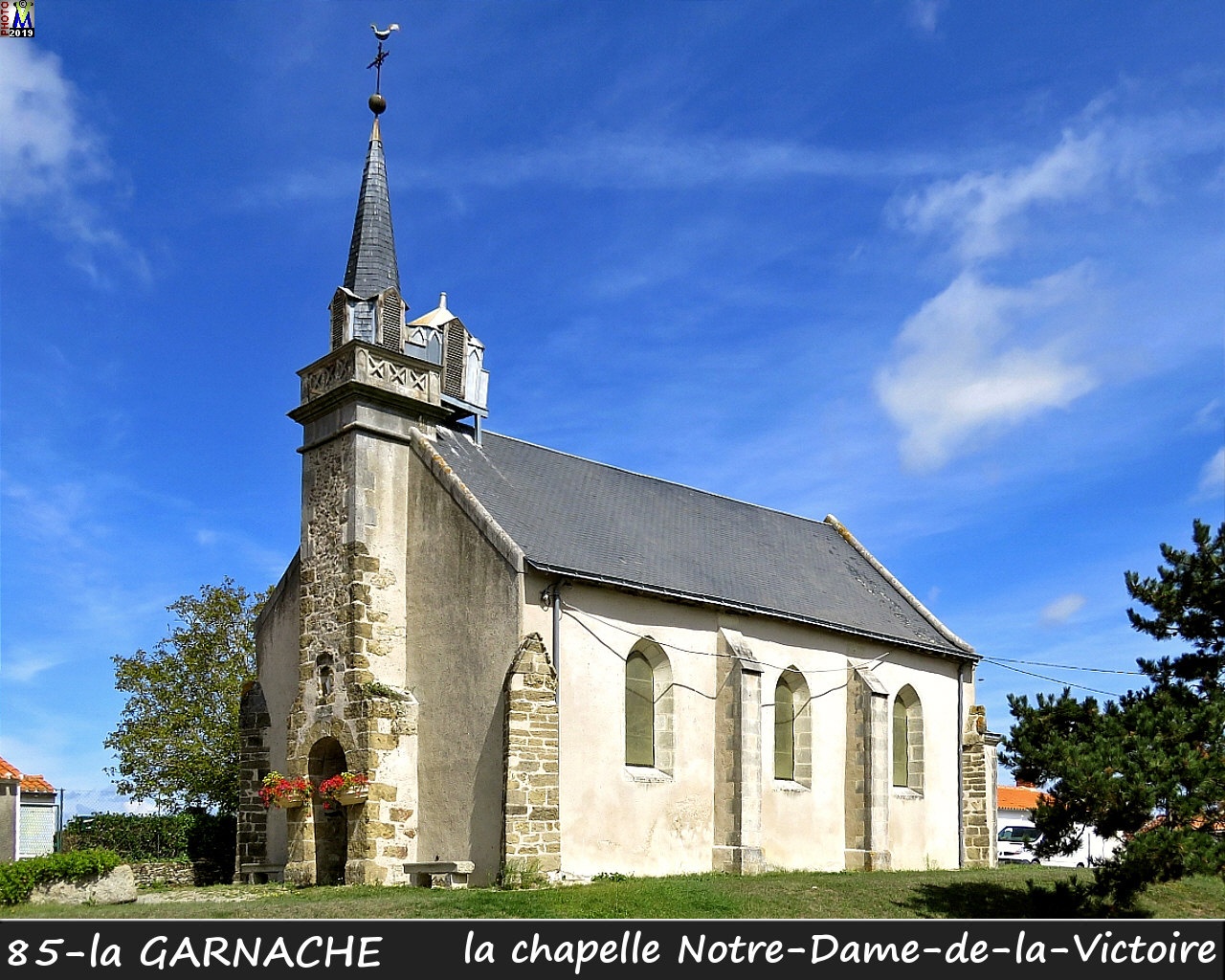 85GARNACHE_chapelle_1000.jpg