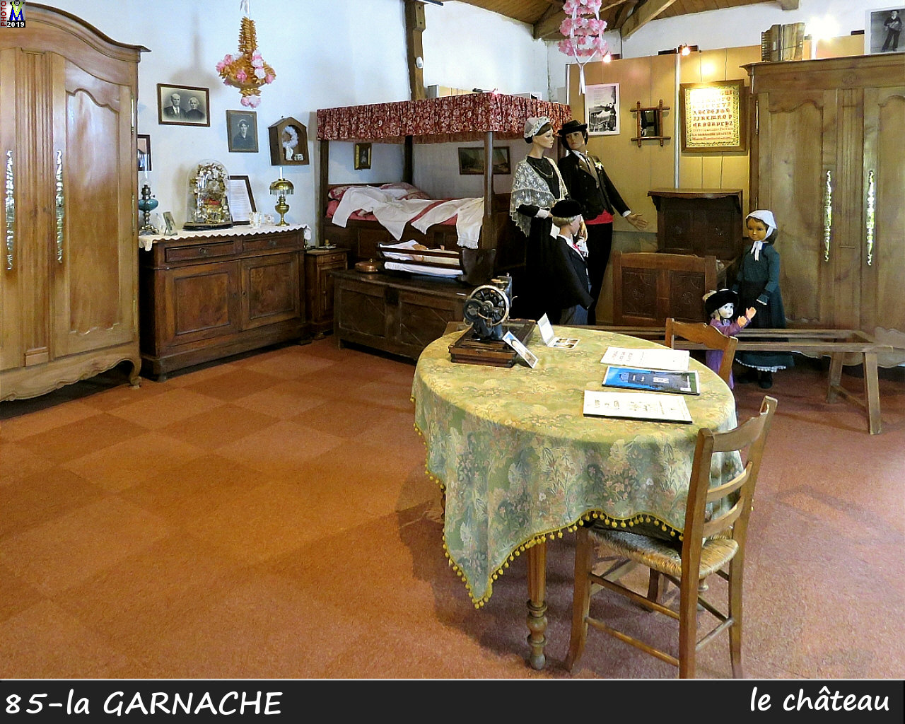 85GARNACHE_chateau_1142.jpg