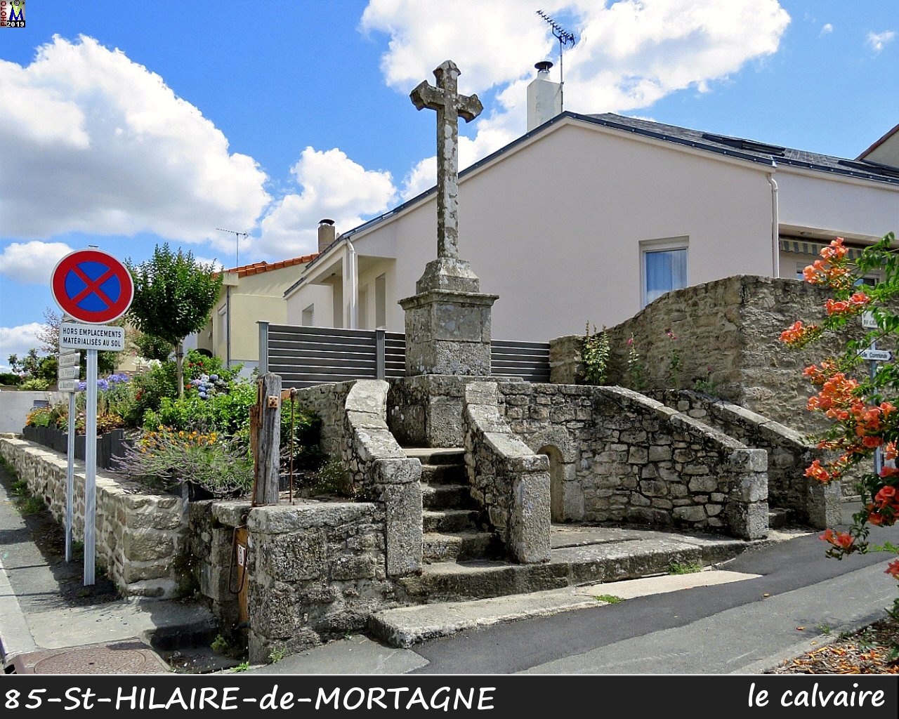 85MORTAGNE-St-Hilaire_calvaire_100.jpg