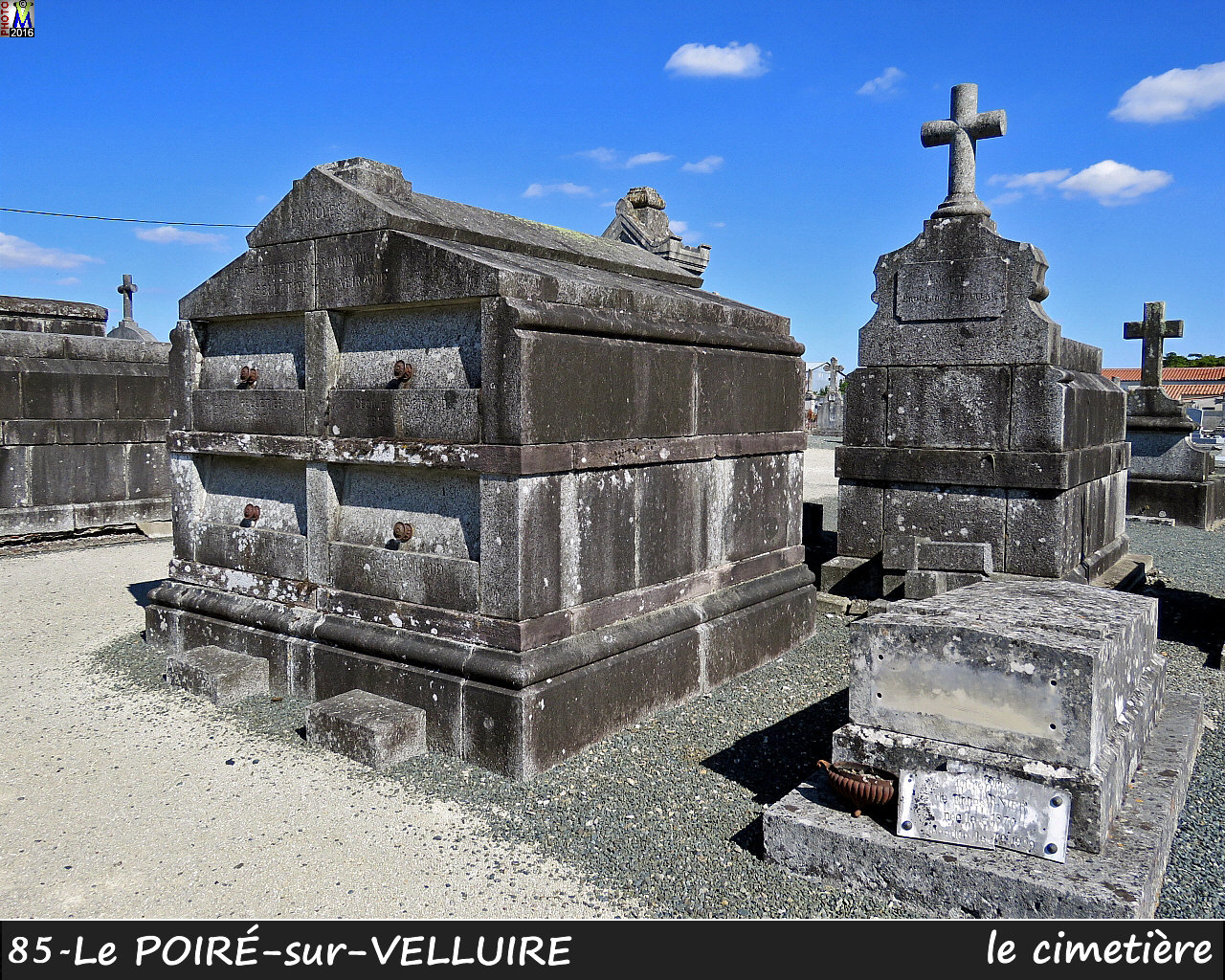 85POIRE-VELLUIRE_cimetière_1010.jpg