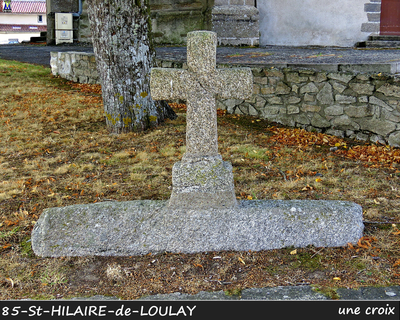 85StHILAIRE-LOULAY_croix_100.jpg