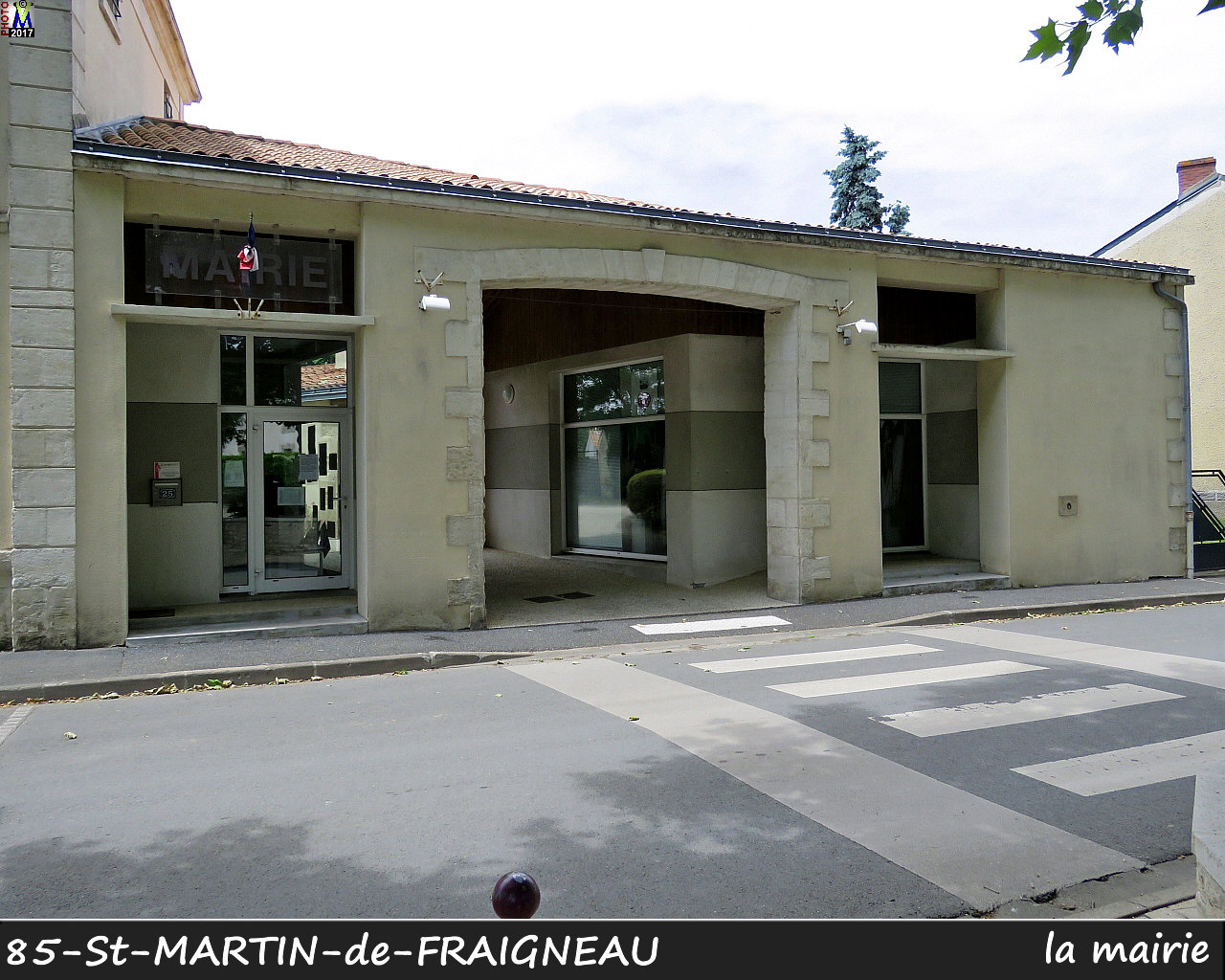85StMARTIN-FRAIGNEAU_mairie_1000.jpg