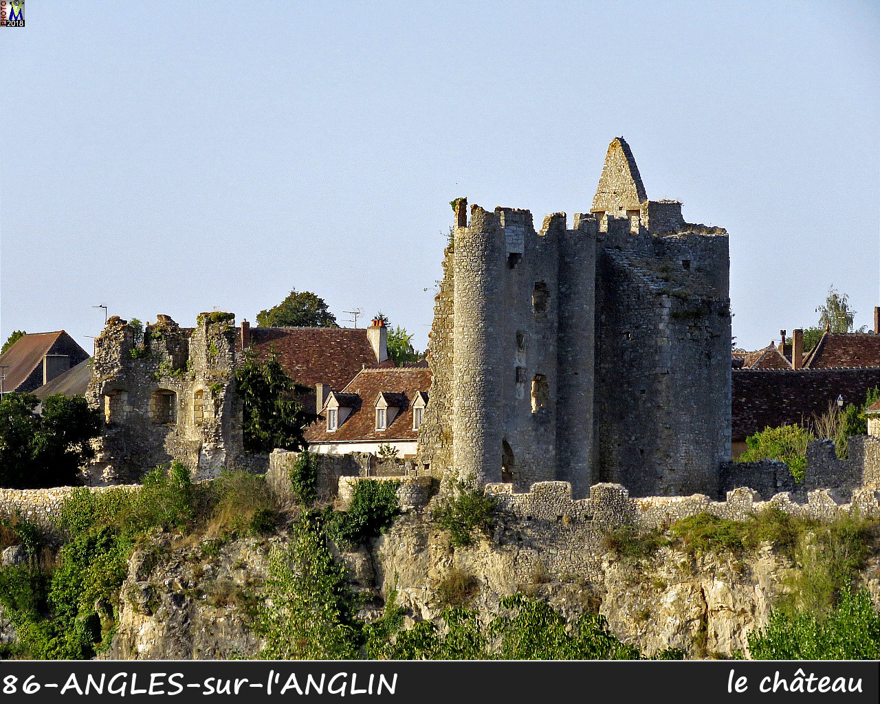 86ANGLES-S-ANGLIN_chateau_1004.jpg