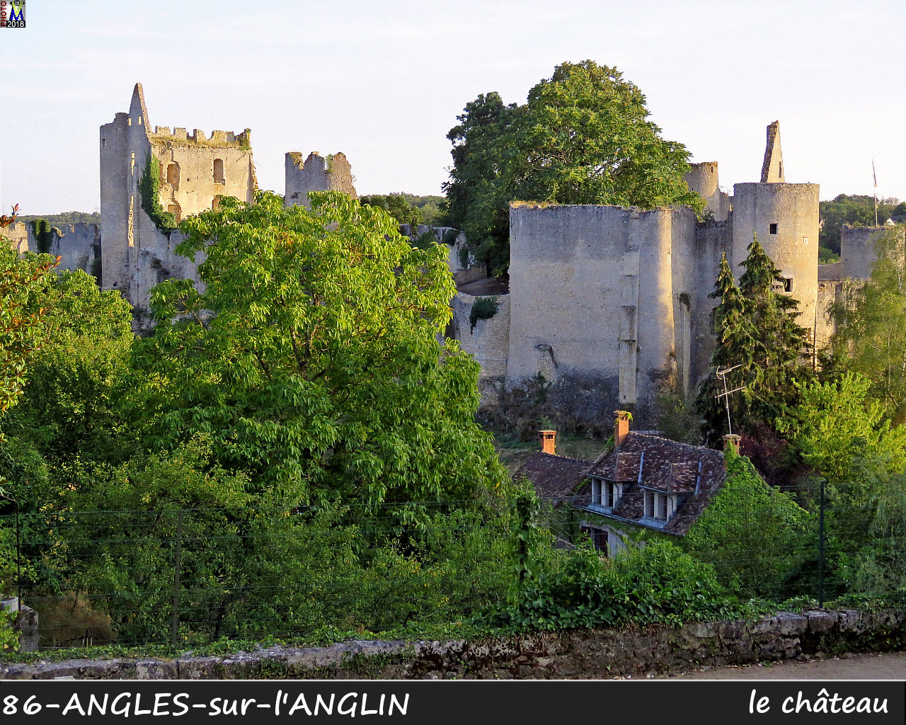 86ANGLES-S-ANGLIN_chateau_1014.jpg