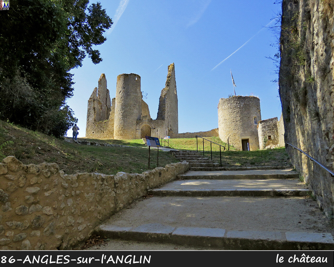 86ANGLES-S-ANGLIN_chateau_1104.jpg