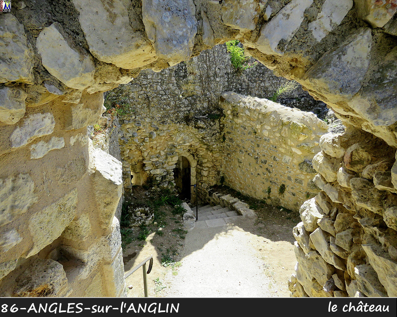 86ANGLES-S-ANGLIN_chateau_1130.jpg