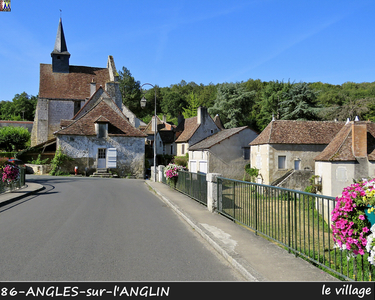 86ANGLES-S-ANGLIN_village_1016.jpg