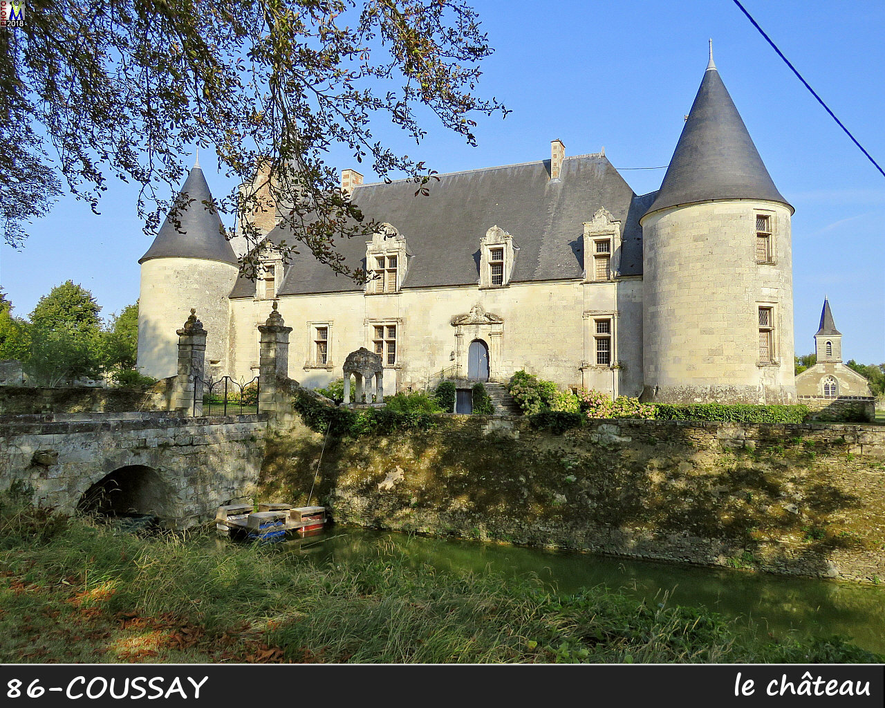 86COUSSAY_chateau_118.jpg