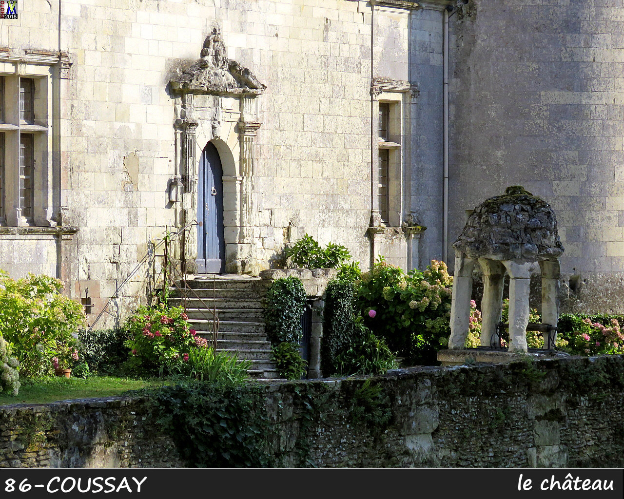 86COUSSAY_chateau_122.jpg